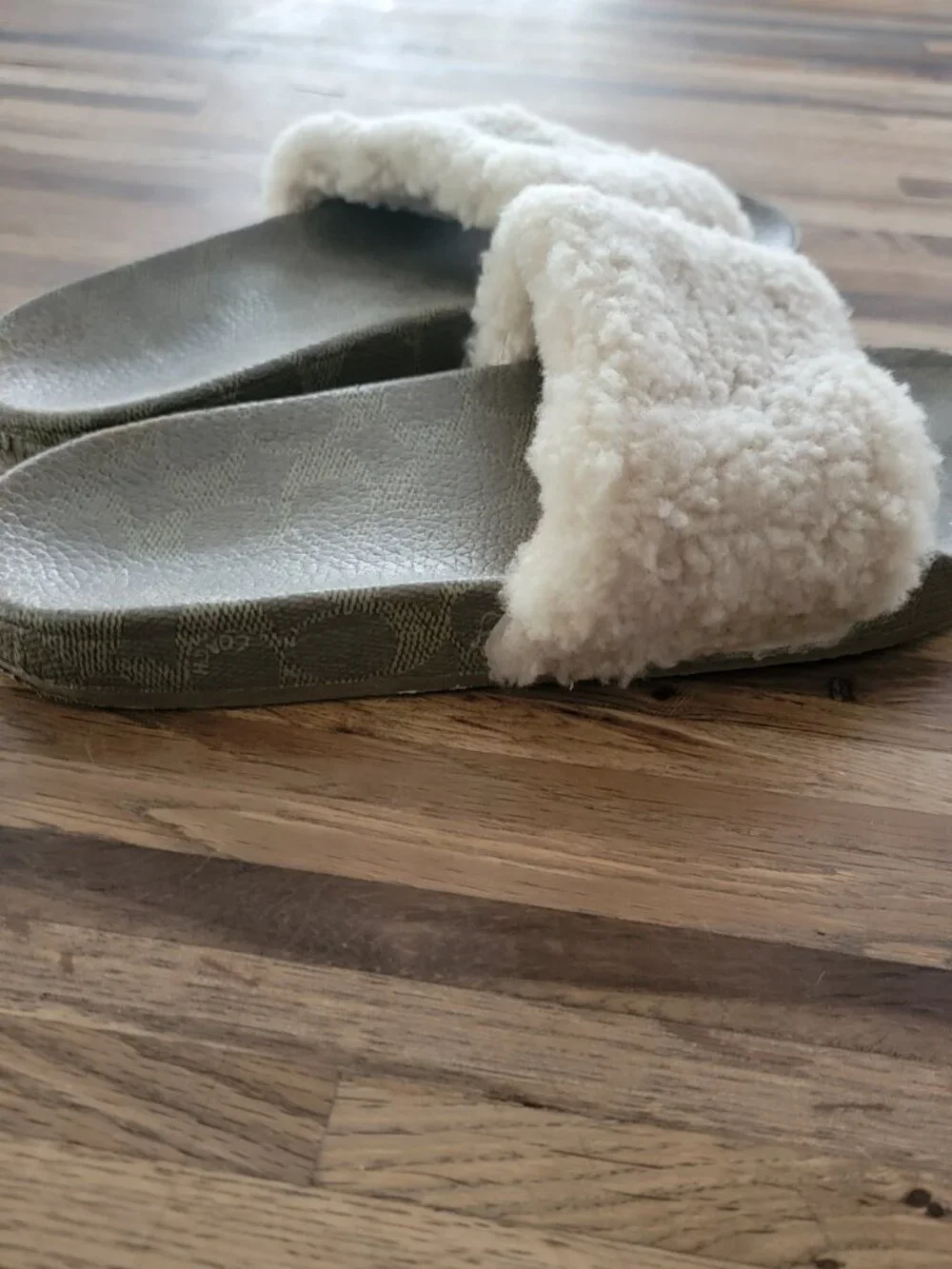 Coach Ulla Slide/Slip On Shoes w Shearling